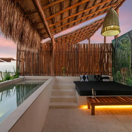 Exclusive 2-Bedroom Ph With Rooftop & Pool